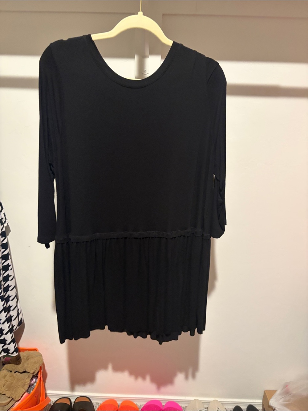 Zenana Premium Black Ruffled Hem 3/4 Sleeve Tunic